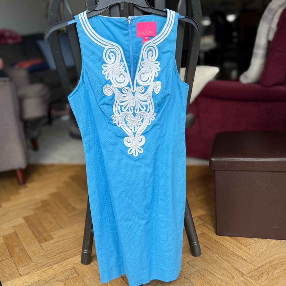 Never Worn! Lilly Pulitzer Blue Embroidered Sleeveless Dress size 00